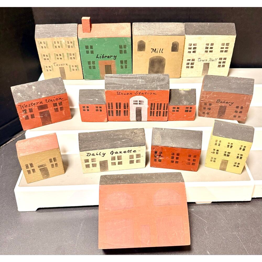 rustic Americana folk art decorative wood town building 1987 Union Station set